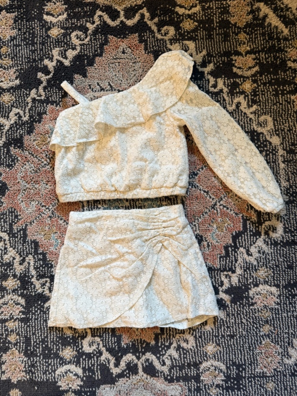Zara Girls One-Shoulder Lace Top and Skirt Set in Cream